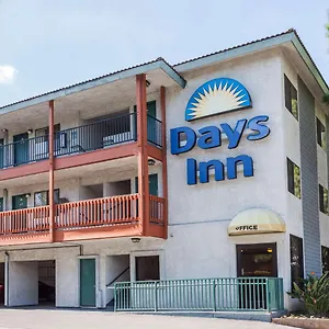Days By Wyndham West Anaheim