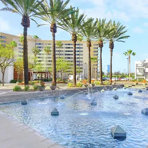 3* Отель Embassy By Hilton Anaheim-orange